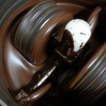 photo of chocolate grinding from tōcōti chocolate