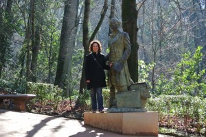 Washington Irving statue. Granada, Spain – Kristine Bruneau